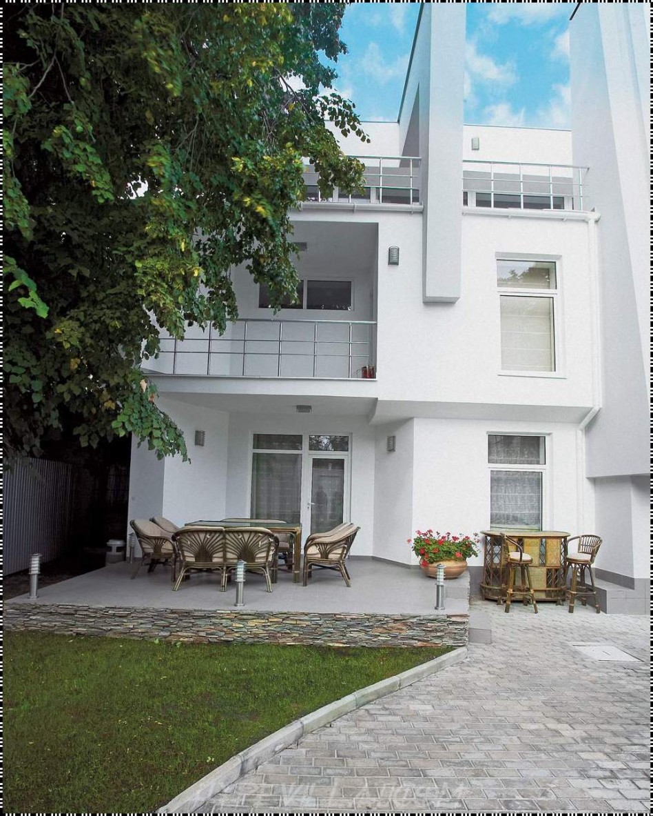 Cute Light White Paint Colors For House Exterior Escorted By Total White Colour Application Nice Grey Entry Point Floor Smart Guide For Choosing Paint Colors For Exterior Of House Exterior Design