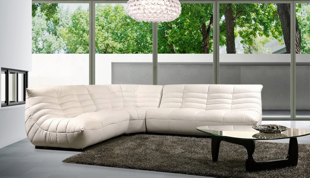 Furniture + Accessories Large-size Living Room Ideas With White Leather Sectioanl Sofa With Glass Table Gray Fur Rug Modern Floor Ideas Luxury Chandelier Glass Window Ang Green View For Home Interior Furniture + Accessories
