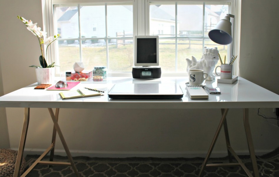 White Office Desk Escorted By Decorative White Chines Lion Shaped Porcelain Also Desk Lamp Escorted By Bell Shaped Shade White Vase Escorted By White Orchid Modern Office By Impression Kitchen Designs