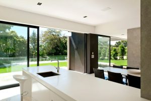 Kitchen Designs Modern Kitchen Design Ideas With White Kitchen Island Design Ideas With Stainless Steel Faucet Design For Washbasin Design And Dining Room Design Ideas With Dining Sets Design Style Minimalist-Kitchen-Design-Ideas-With-Small-Kitchen-Cabinet-And-White-Ceramic-Tile-Floor-Design-For-Interior-Kitchen-And-Dining-Room-Design-Ideas-With-Long-Glass-Dining-Table-And-Dining-Design